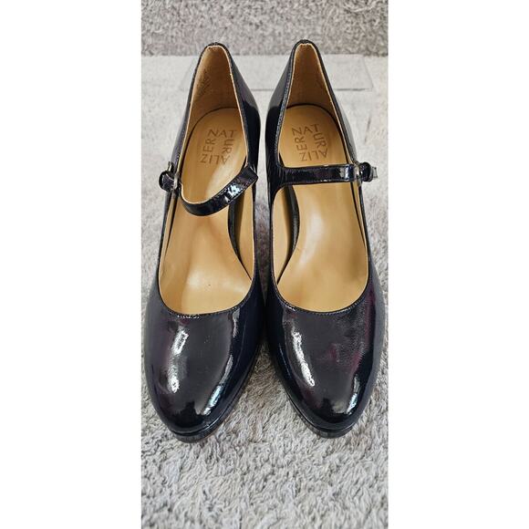 NEW Naturalizer Women's Talissa Mary Janes Pump Navy Patent Heels Shoes 8 Narrow - Picture 2 of 6
